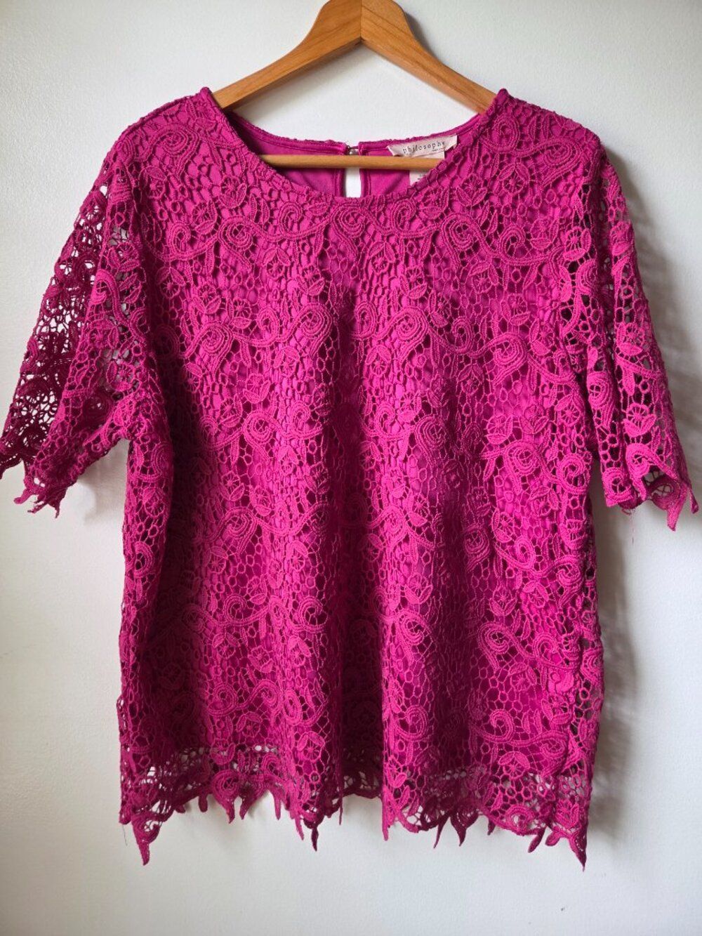 EUC LIKE NEW PHILOSOPHY FUSCHIA PINK LACED TOP SIZE XL